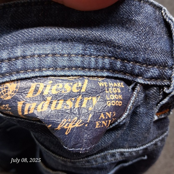 Diesel Jeans Men Size 30x32 Dark Blue Button Fly Safado Regular Slim Straight - Picture 4 of 14